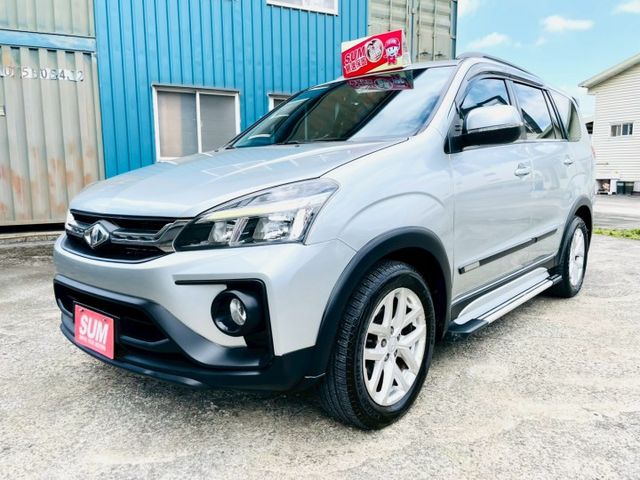 頂規旗艦型/自用商用兩不誤/定速巡航/自動頭燈/導航/藍芽/倒車顯影/數位電視/抬頭顯示/後座出風/車側踏板  第1張相片