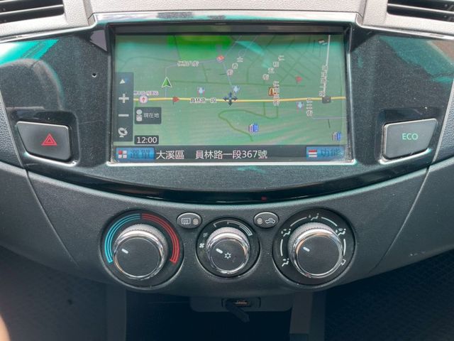 頂規旗艦型/自用商用兩不誤/定速巡航/自動頭燈/導航/藍芽/倒車顯影/數位電視/抬頭顯示/後座出風/車側踏板  第10張相片