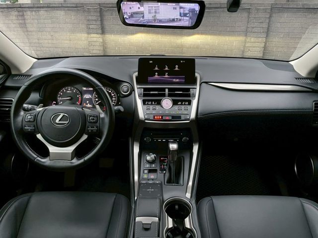 頂規豪華版/天窗/雙前座電動電熱椅/電尾門/IKEY摸門/360環景/CARPLAY/盲點/ACC跟車/8SRS  第14張相片