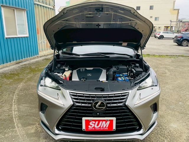 頂規豪華版/天窗/雙前座電動電熱椅/電尾門/IKEY摸門/360環景/CARPLAY/盲點/ACC跟車/8SRS  第20張相片