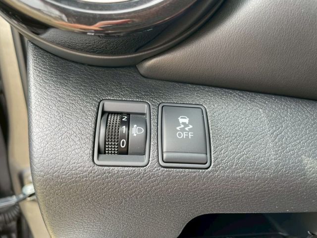 豪華版/IKEY免鑰匙/定速巡航/360環景/CARPLAY/循跡防滑/斜坡起步輔助/胎壓監控/恆溫/光感應自動頭燈  第7張相片