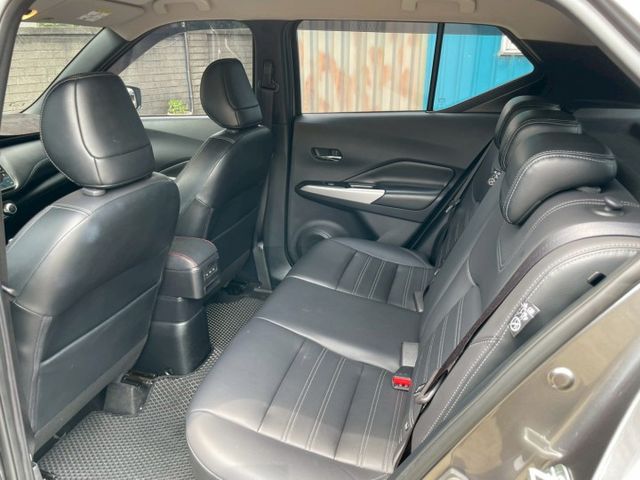 豪華版/IKEY免鑰匙/定速巡航/360環景/CARPLAY/循跡防滑/斜坡起步輔助/胎壓監控/恆溫/光感應自動頭燈  第14張相片