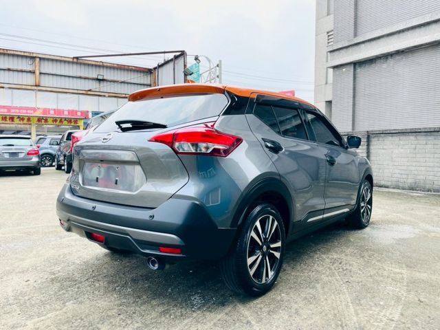 豪華版/IKEY免鑰匙/定速巡航/360環景/CARPLAY/循跡防滑/斜坡起步輔助/胎壓監控/恆溫/光感應自動頭燈  第19張相片