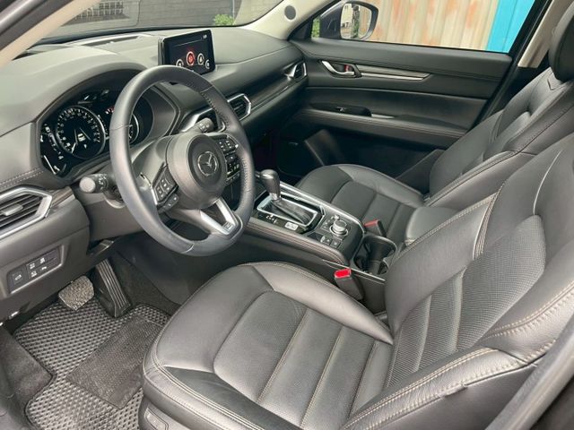 頂規Premium版/駕駛座8向電調/雙前座導流式通風椅/ALH智慧頭燈/電尾門含腳踢/HUD抬顯/無線CARPLAY  第5張相片