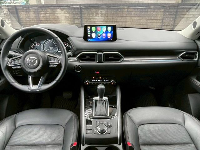 頂規Premium版/駕駛座8向電調/雙前座導流式通風椅/ALH智慧頭燈/電尾門含腳踢/HUD抬顯/無線CARPLAY  第14張相片