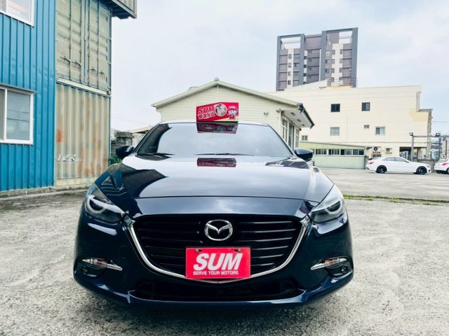 尊榮安全版/LED頭燈日行燈/抬頭顯示/雙區恆溫/18吋圈/前行煞車輔助/電子手煞/車道偏移警示/盲點/導航/藍芽/6安  第2張相片