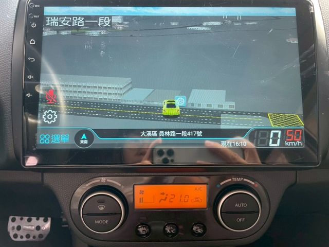 超優質代步小車無待修/IKEY免鑰匙/導航/藍芽/倒車顯影/方向盤快控鍵/恆溫/天窗/皮椅/冷氣冷  第11張相片