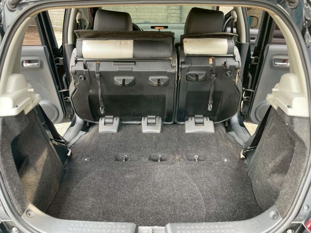 超優質代步小車無待修/IKEY免鑰匙/導航/藍芽/倒車顯影/方向盤快控鍵/恆溫/天窗/皮椅/冷氣冷  第17張相片