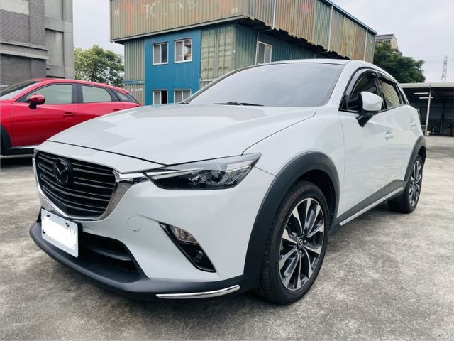 小改款頂規旗艦型/ACC跟車/HUD抬顯/盲點偵測/LED頭燈/IKEY免鑰匙/CARPLAY/藍芽/倒車顯影  第1張相片