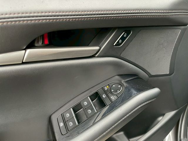 尊榮安全型/MRCC全速域跟車/SBS智慧前行煞車輔助/盲點/車道偏移警示/後方來車警示/CARPLAY/電子手煞/恆溫  第6張相片