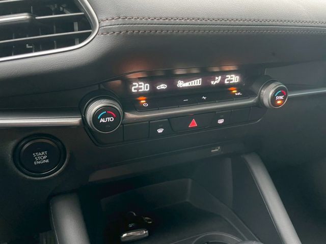 尊榮安全型/MRCC全速域跟車/SBS智慧前行煞車輔助/盲點/車道偏移警示/後方來車警示/CARPLAY/電子手煞/恆溫  第12張相片