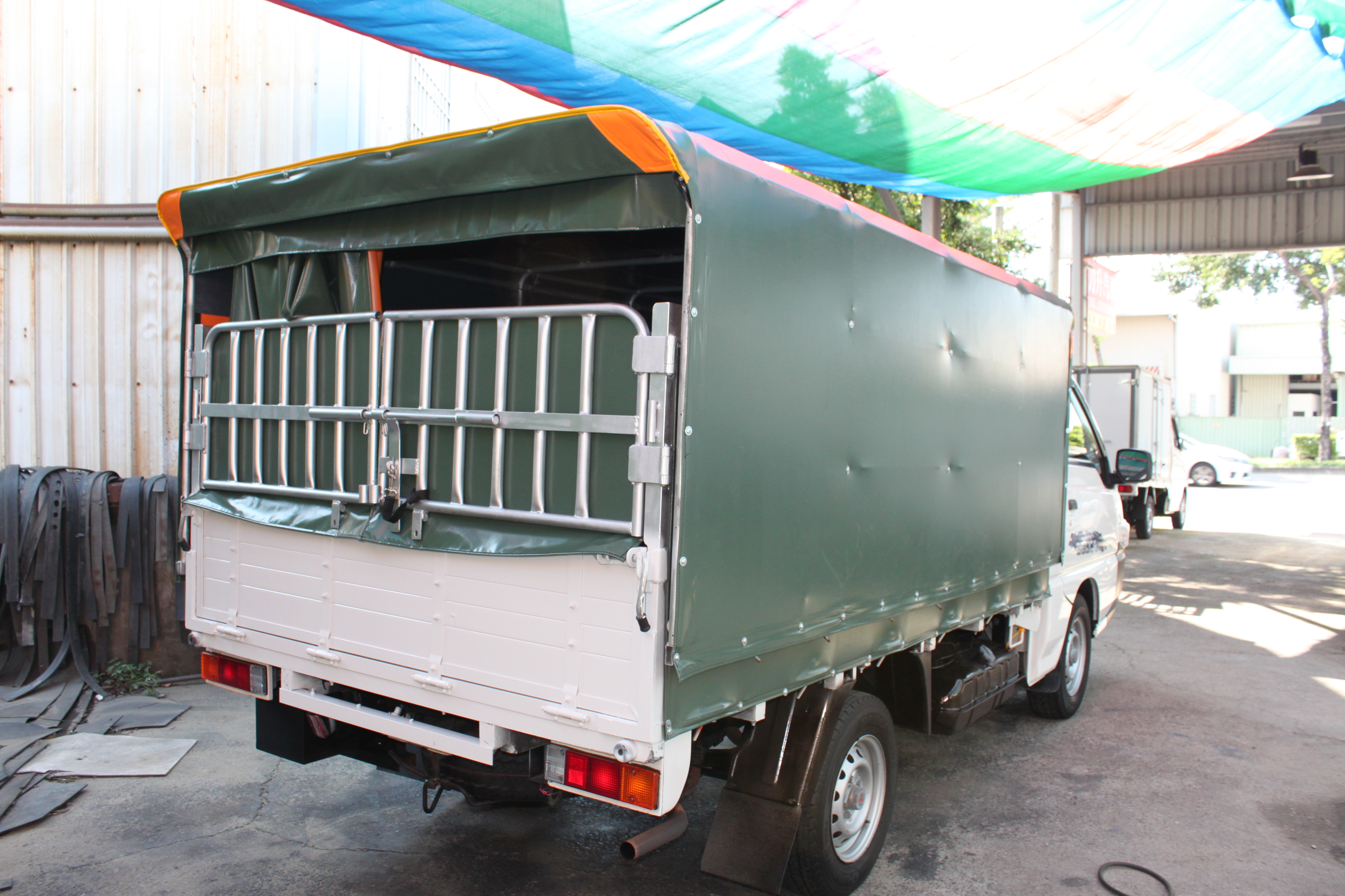 2019年得利卡配備油壓自動升降升降帆布.原板件原廠保養里程保證  第6張相片