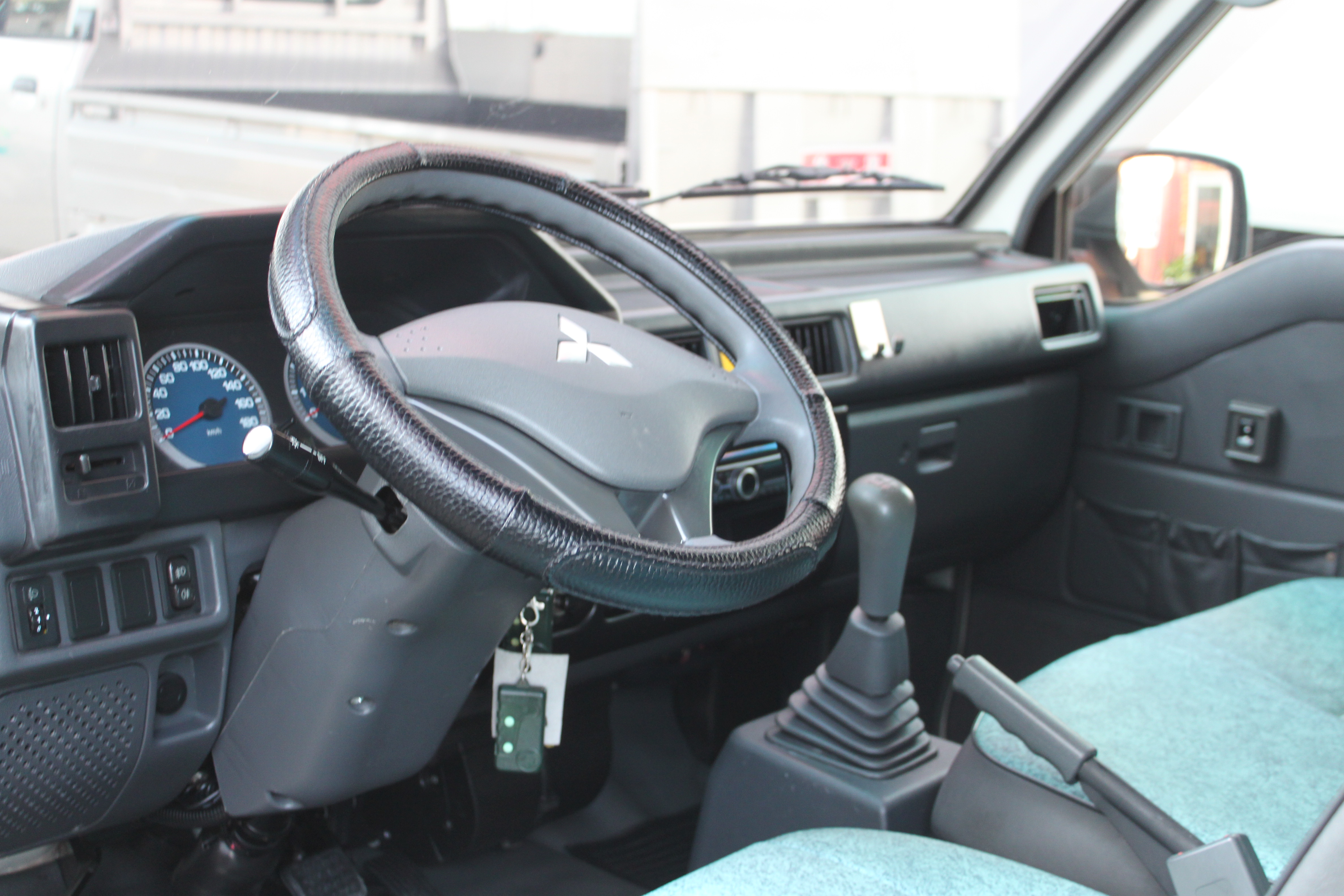 2019年得利卡配備油壓自動升降升降帆布.原板件原廠保養里程保證  第8張相片