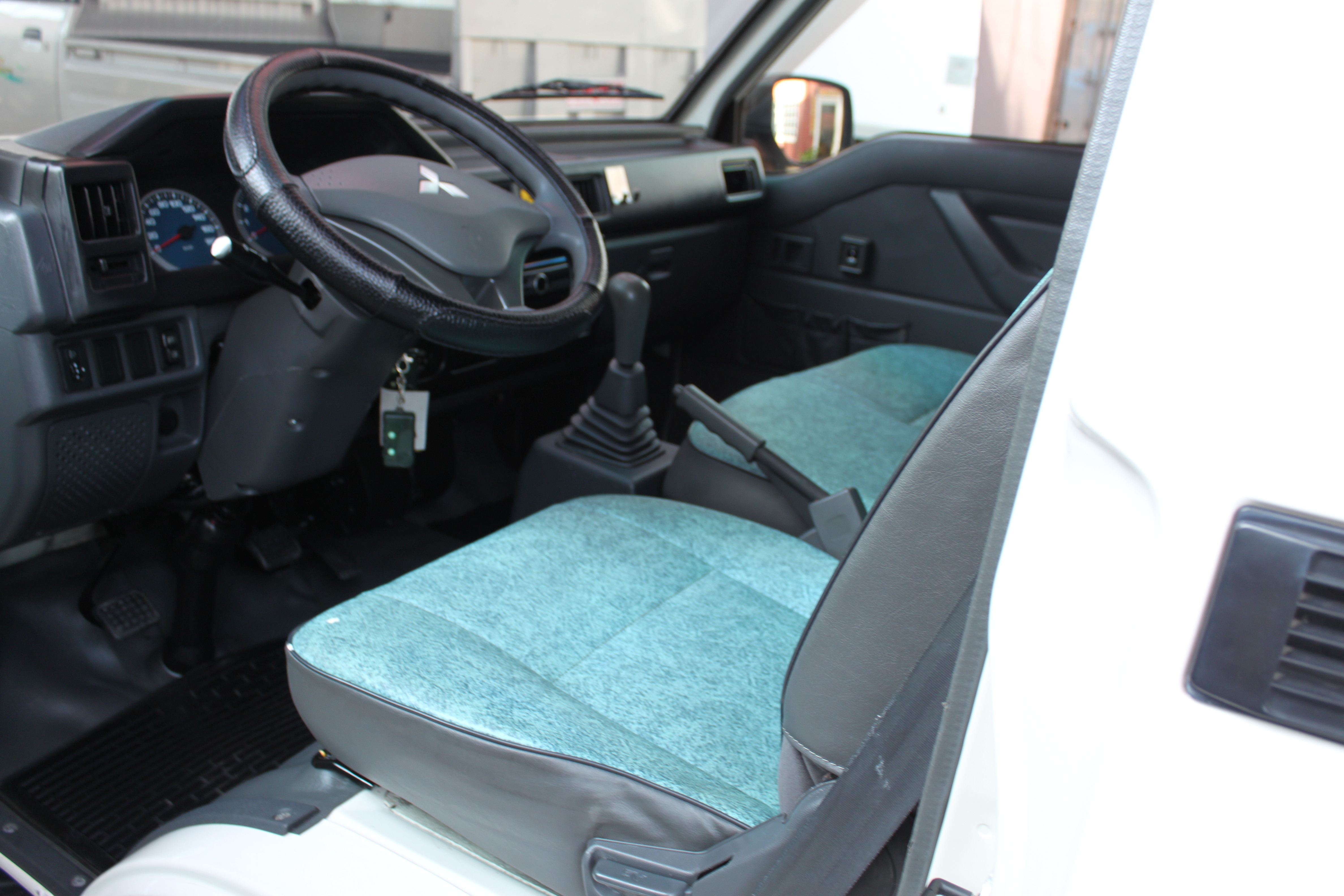 2019年得利卡配備油壓自動升降升降帆布.原板件原廠保養里程保證  第9張相片