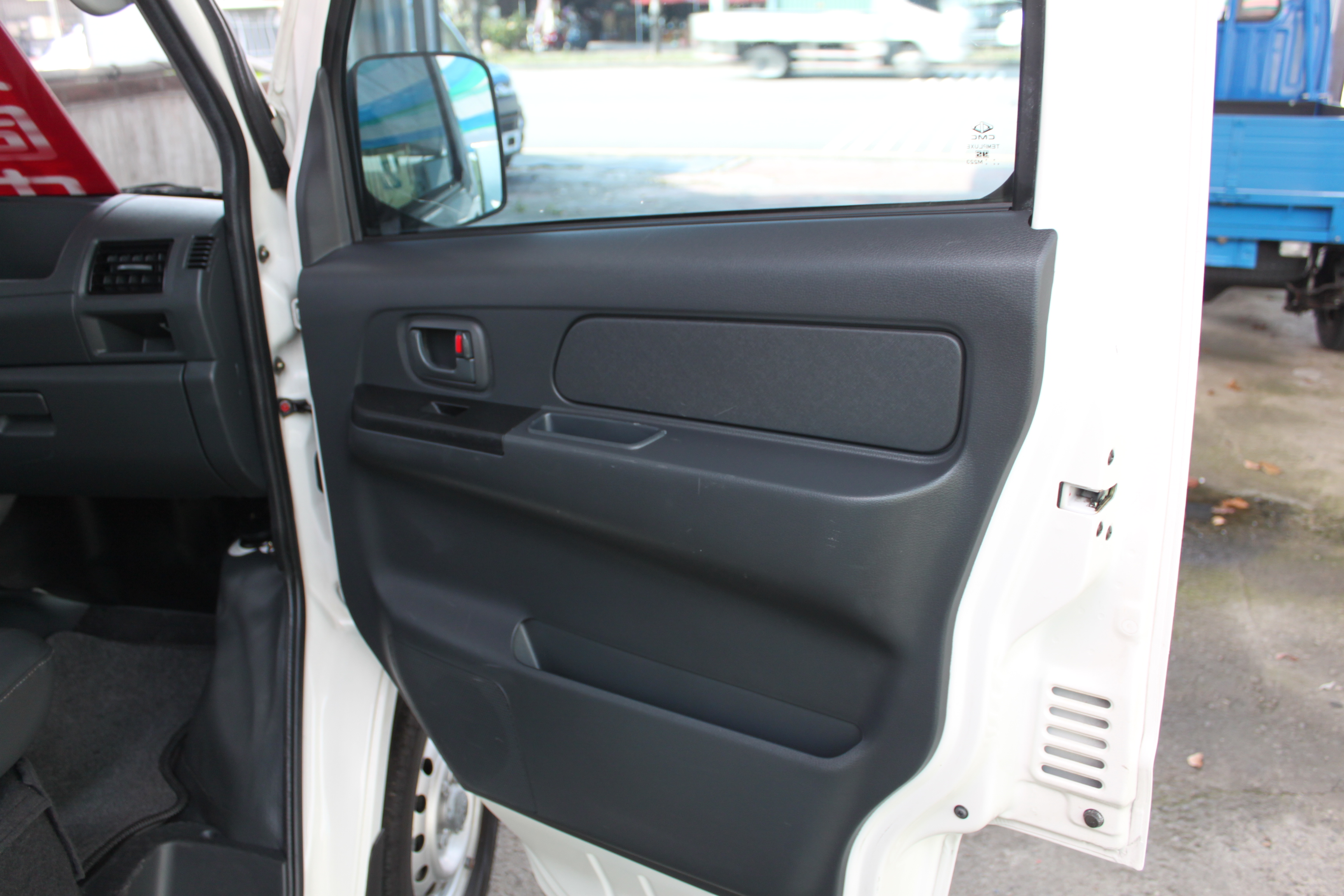 2020年菱利A190正負20度冷凍車 保證里程 超低里程僅跑5萬5 原版件 全程原廠保養  第13張相片