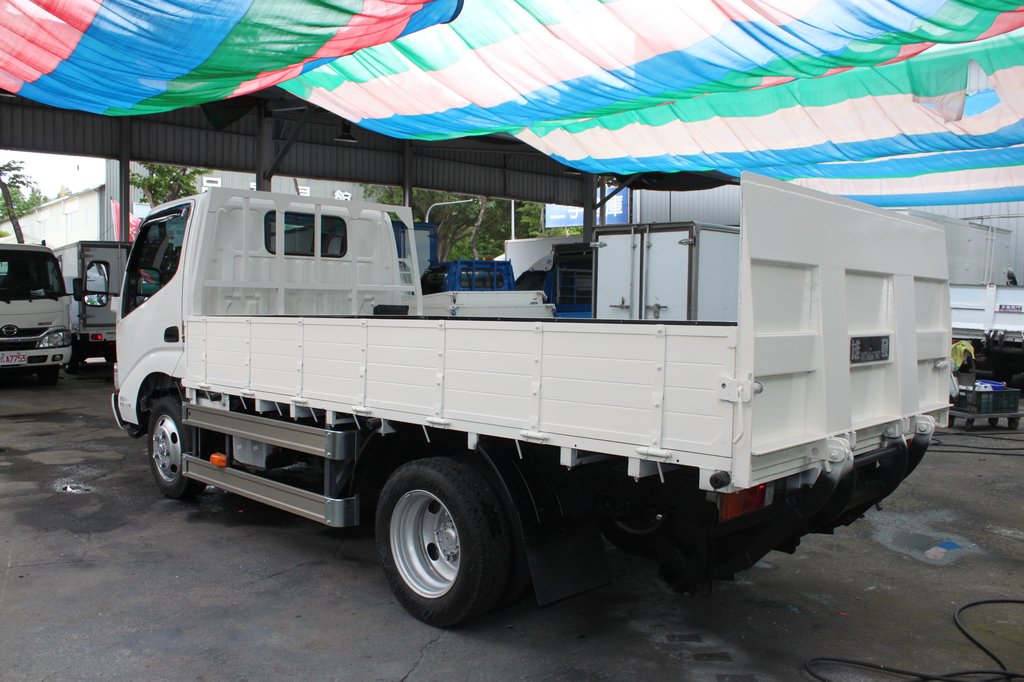 2014Hino 11尺半加長型貨車配備尾門 保證里程 原版件  第4張相片