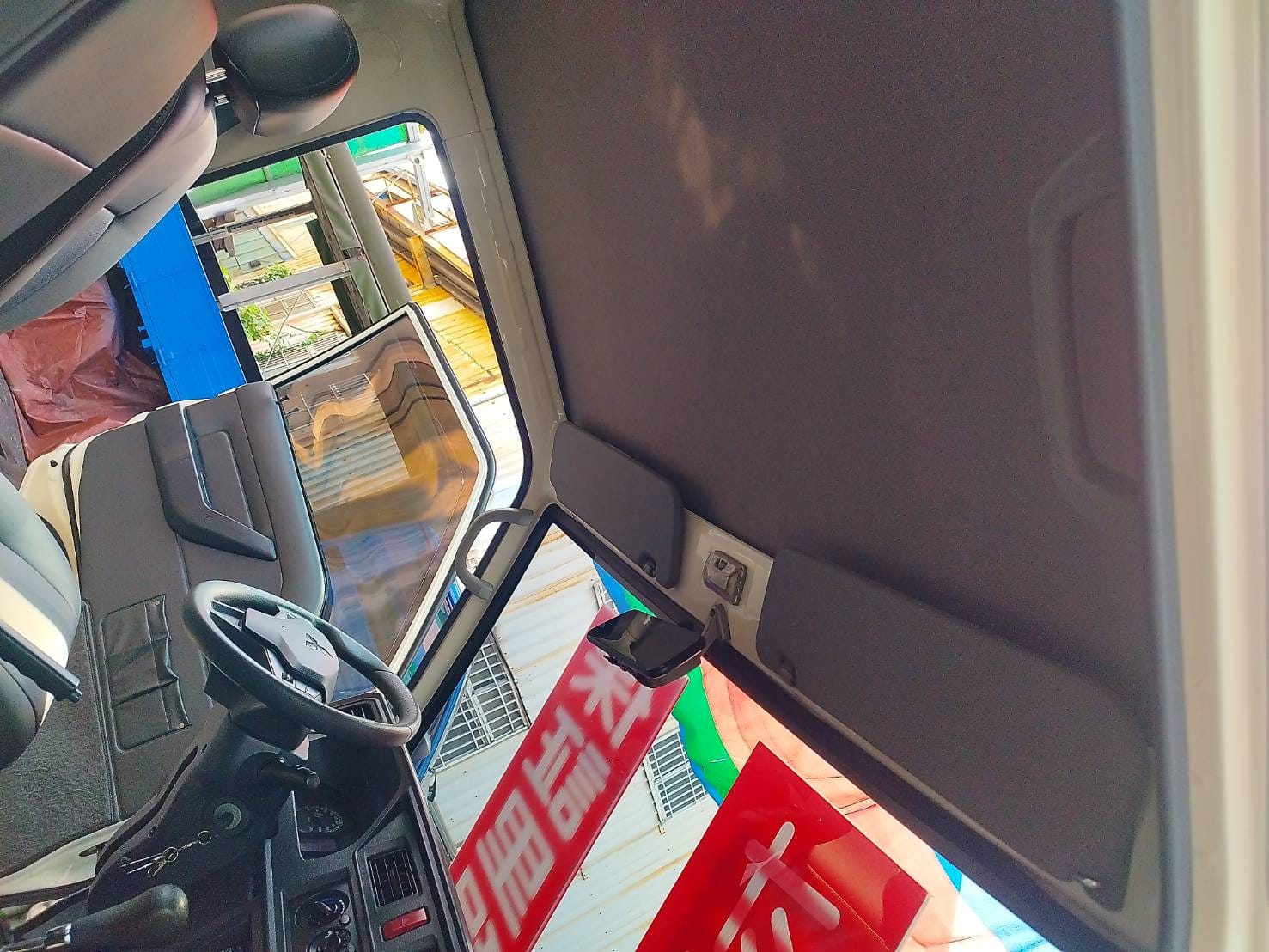 自排2021得利卡貨車 保證里程 里程實跑6萬8 原版件   第9張相片
