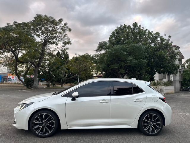 TOYOTA豐田 AURIS  第3張相片