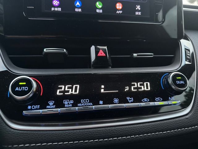 TOYOTA豐田 AURIS  第10張相片