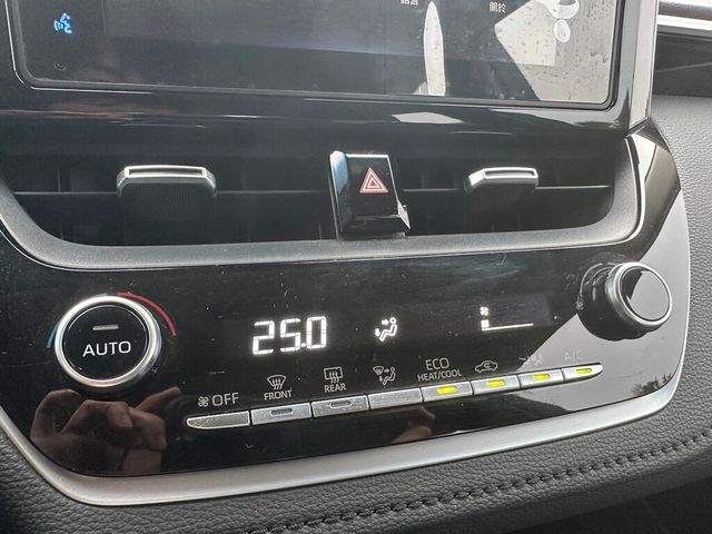 TOYOTA豐田 ALTIS  第8張相片