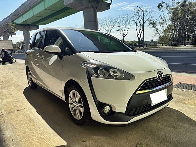 TOYOTA豐田 SIENTA  第2張相片