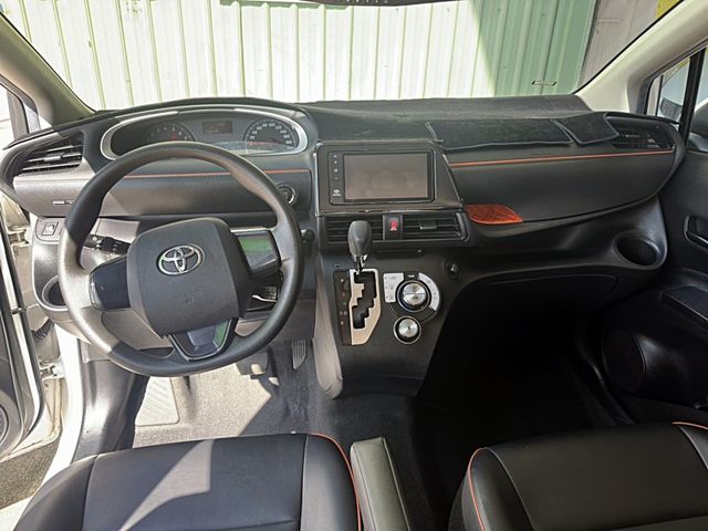 TOYOTA豐田 SIENTA  第8張相片