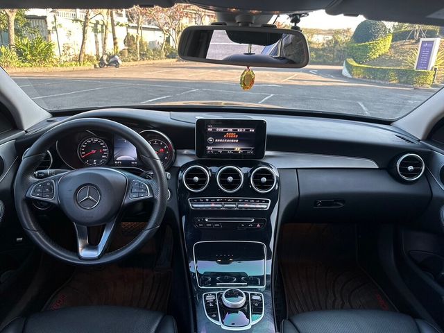 M-BENZ賓士 C200  第11張相片