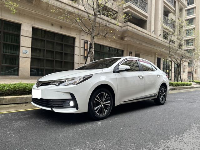 TOYOTA豐田 ALTIS  第1張相片