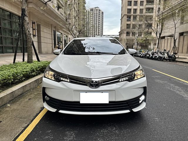 TOYOTA豐田 ALTIS  第3張相片