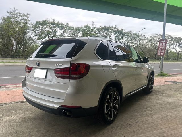 BMW寶馬 X5 XDRIVE25D  第3張相片