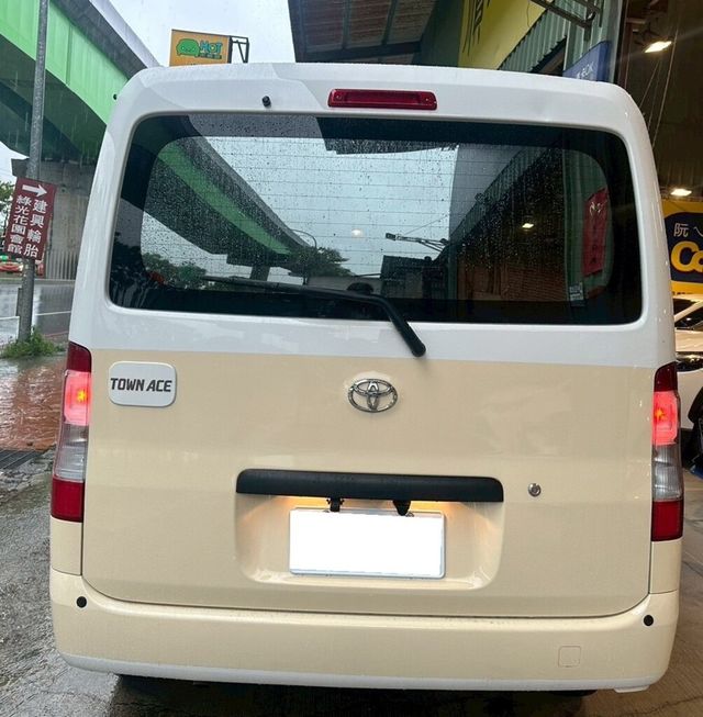 TOYOTA豐田 TOWN ACE  第16張相片
