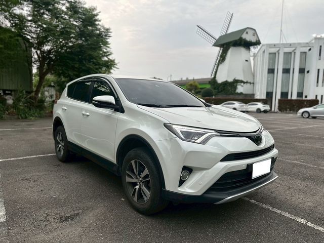 TOYOTA豐田 RAV4  第1張相片