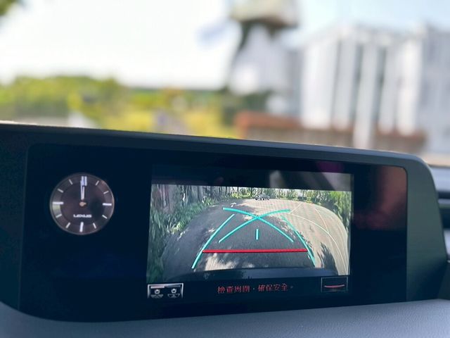LEXUS凌志 ES200  第7張相片