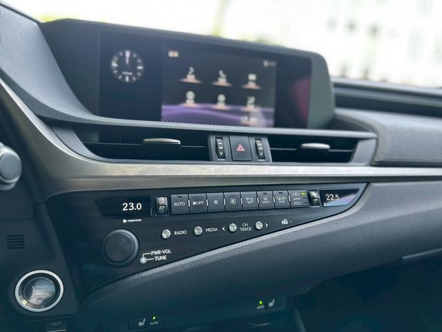LEXUS凌志 ES200  第8張相片