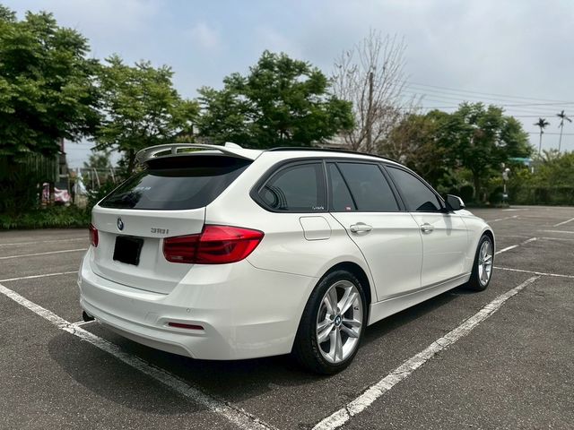 BMW寶馬 318I  第3張相片