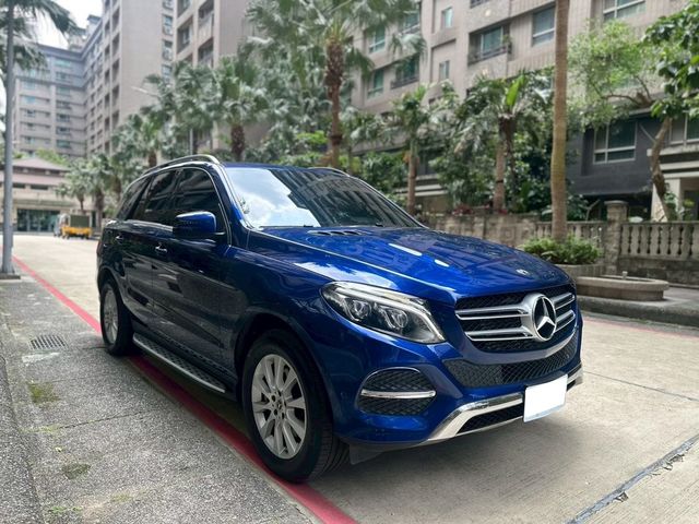 M-BENZ賓士 GLE 250D  第2張相片