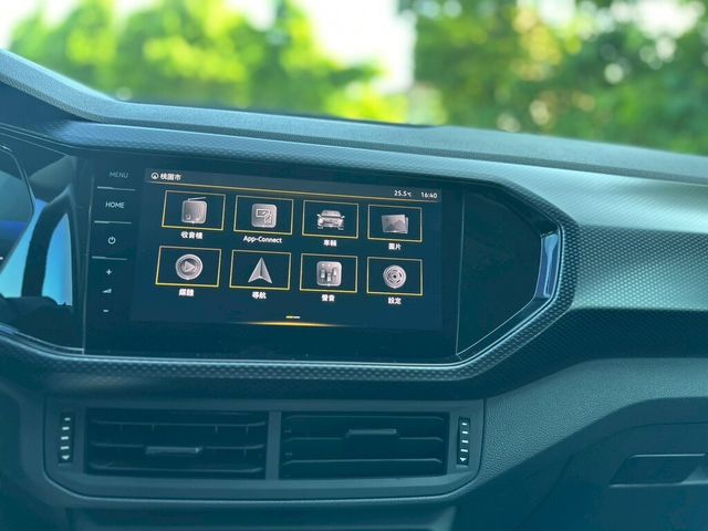 VOLKSWAGEN福斯 T-CROSS  第6張相片