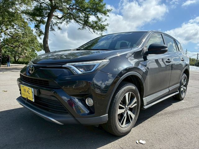 TOYOTA豐田 RAV4  第1張相片