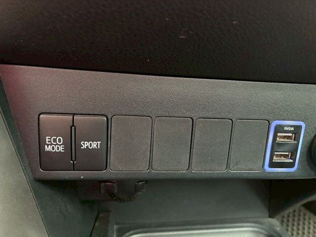 TOYOTA豐田 RAV4  第5張相片