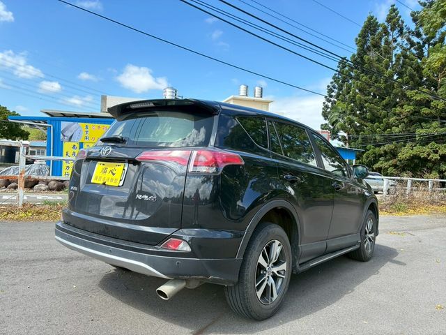 TOYOTA豐田 RAV4  第12張相片