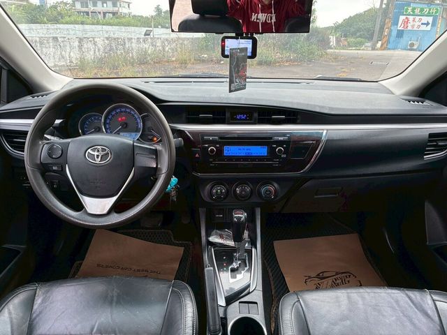 TOYOTA豐田 ALTIS  第3張相片