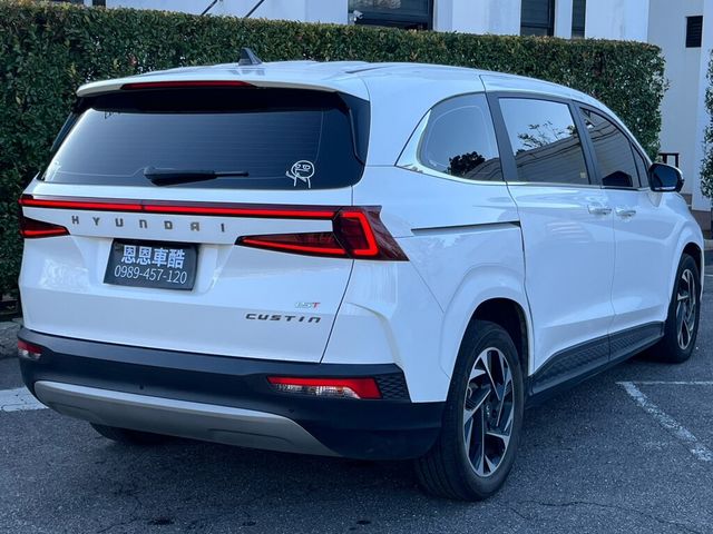 HYUNDAI現代 CUSTIN  第2張相片