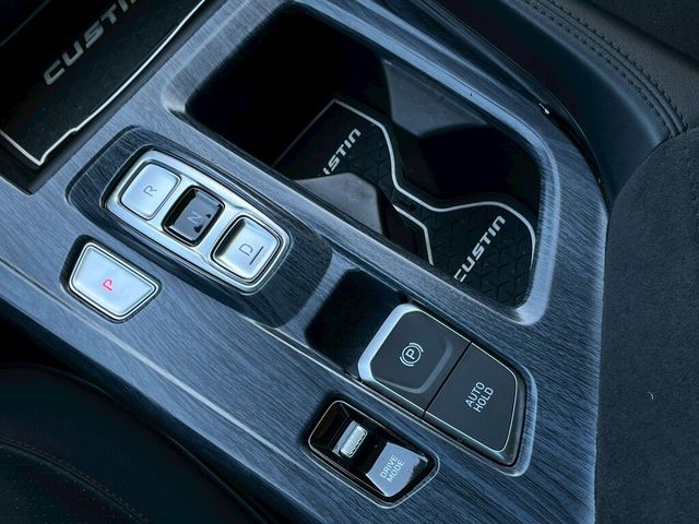 HYUNDAI現代 CUSTIN  第8張相片