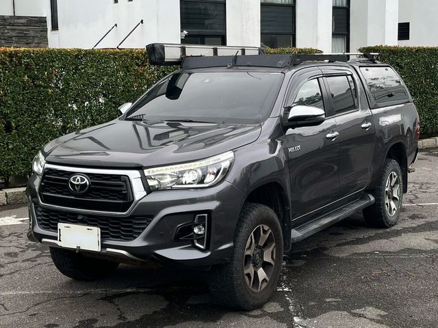 TOYOTA豐田 HILUX  第1張相片