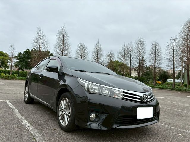 TOYOTA豐田 ALTIS  第2張相片