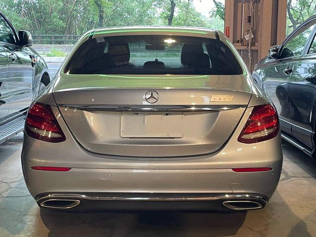 M-BENZ賓士 E200  第4張相片