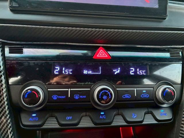 HYUNDAI現代 ELANTRA  第15張相片