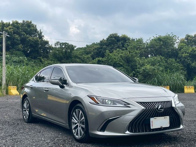 LEXUS凌志 ES200  第1張相片