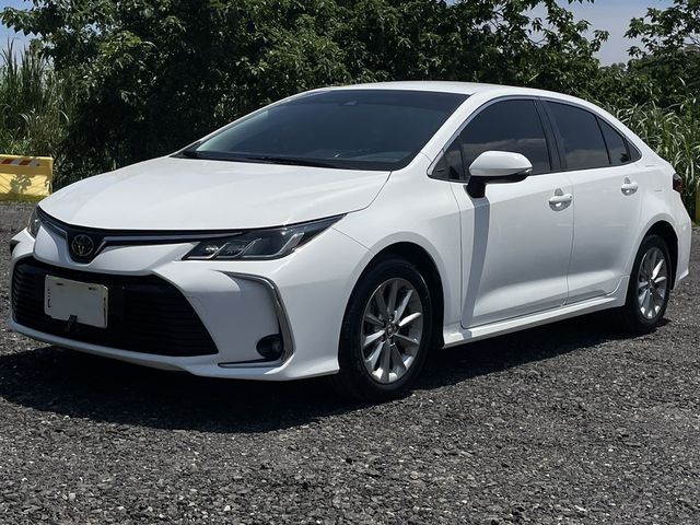 TOYOTA豐田 ALTIS  第1張相片