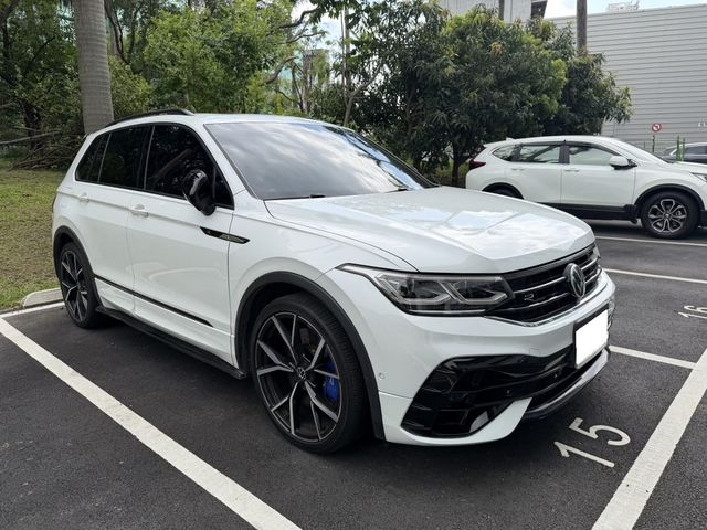 VOLKSWAGEN福斯 TIGUAN R  第2張相片